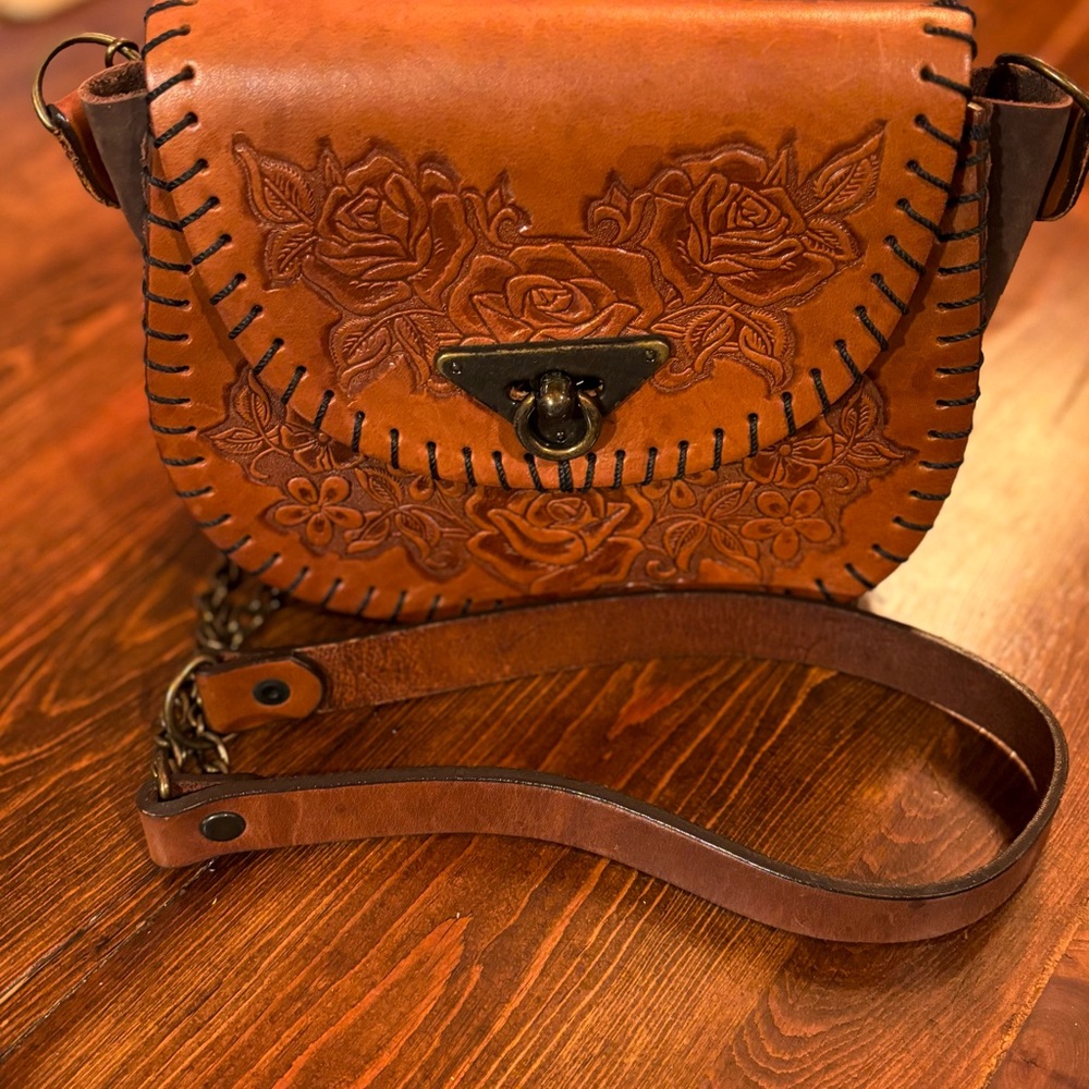 Jaac Arnold Genuine Leather Crossbody – Hecho en México - Picture 4 of 9